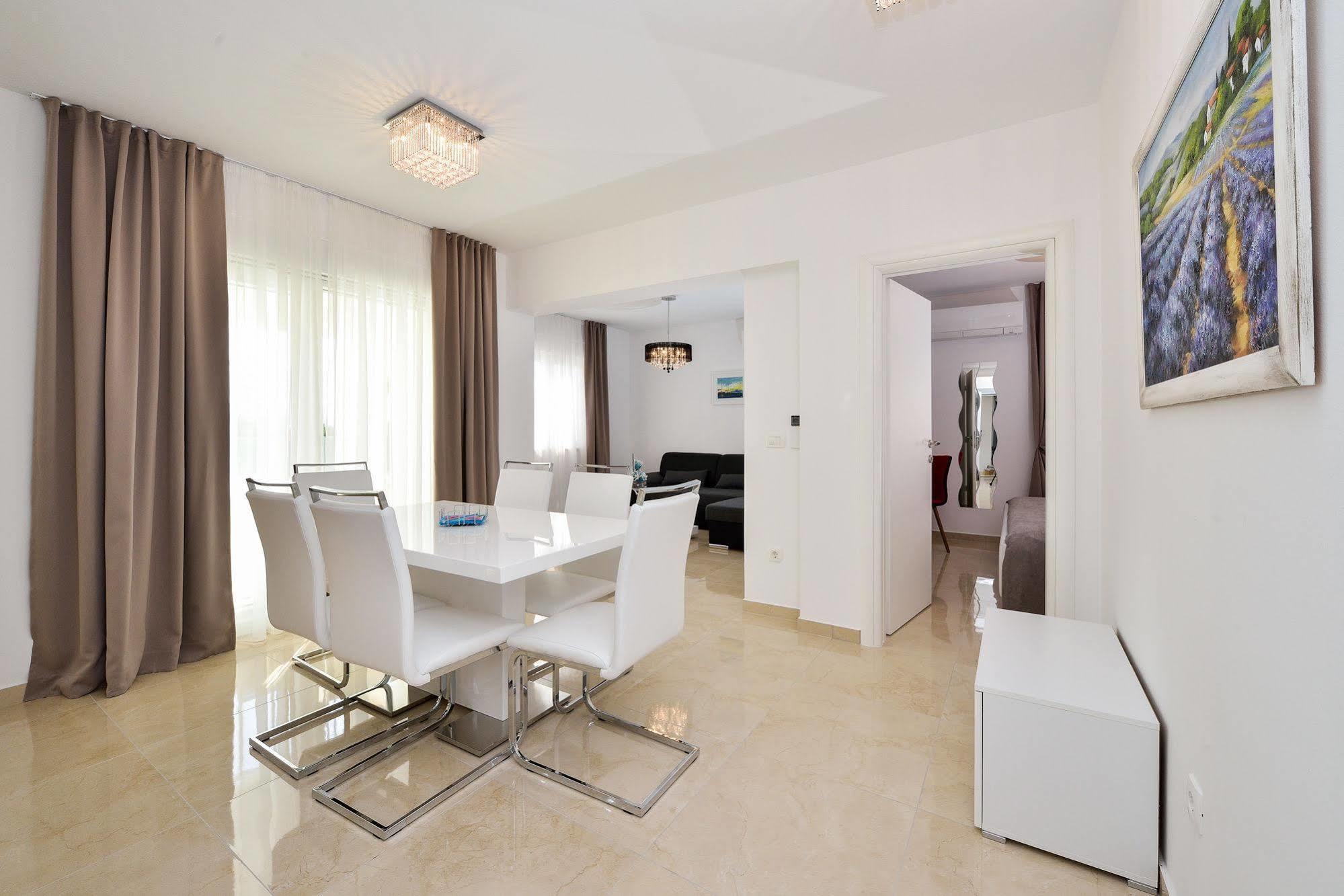 Luxury Apartment 1 Villa Arta 比比涅 外观 照片