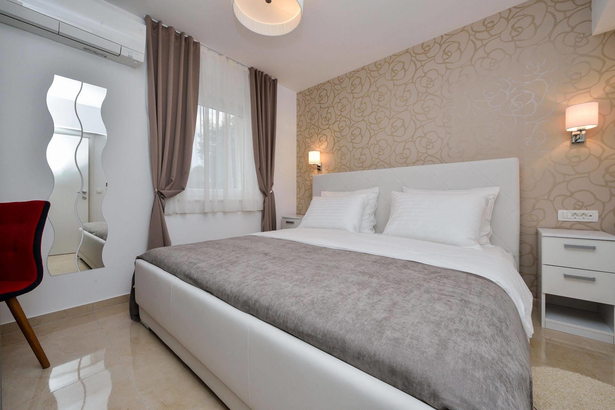 Luxury Apartment 1 Villa Arta 比比涅 外观 照片